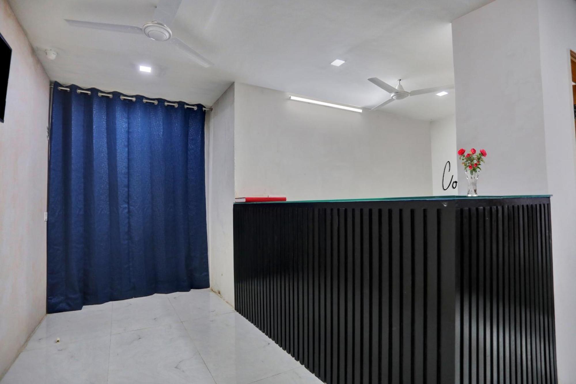 Super Townhouse The Arrow Near Lotus Temple Hotel New Delhi Buitenkant foto