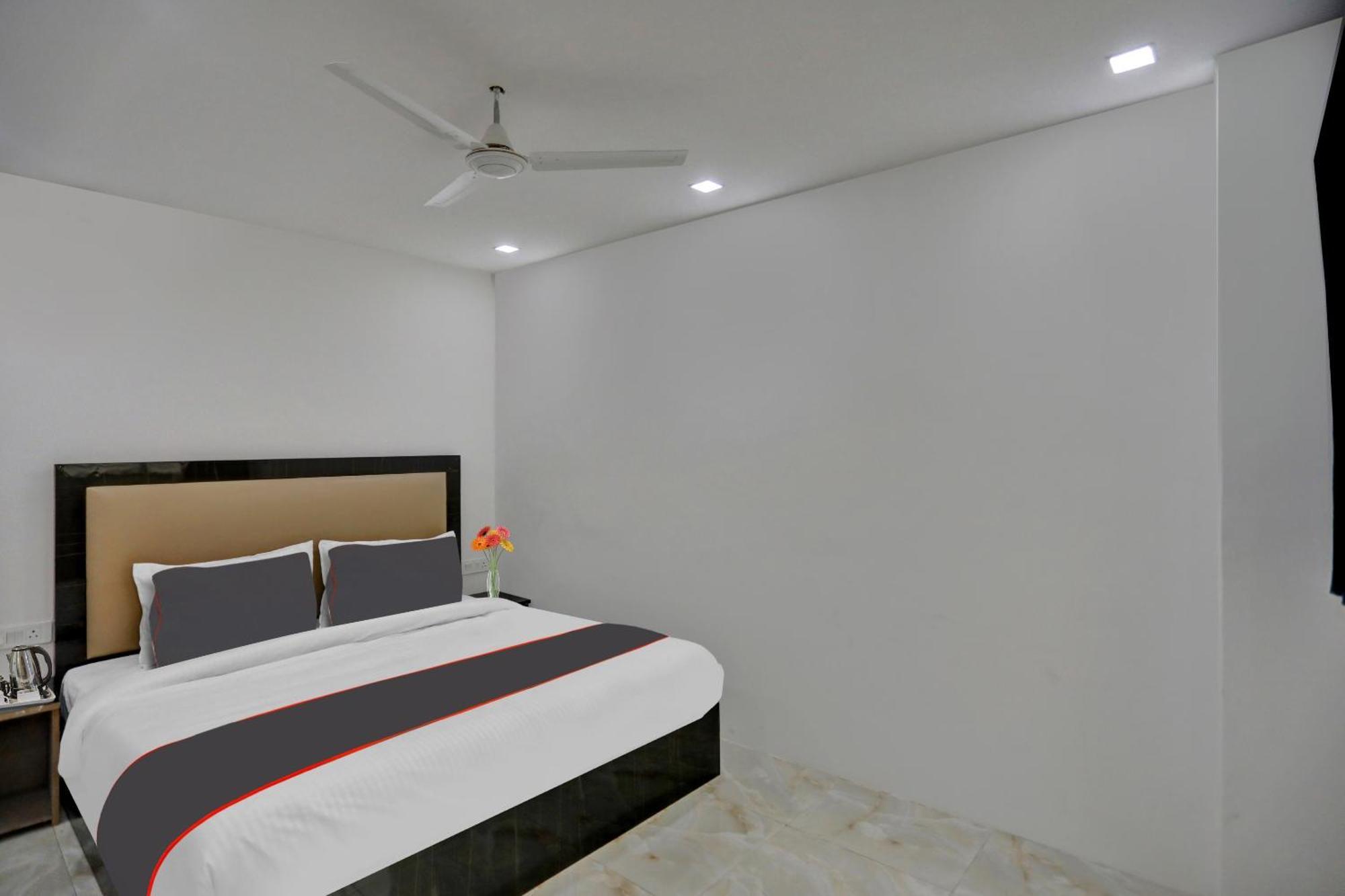 Super Townhouse The Arrow Near Lotus Temple Hotel New Delhi Buitenkant foto