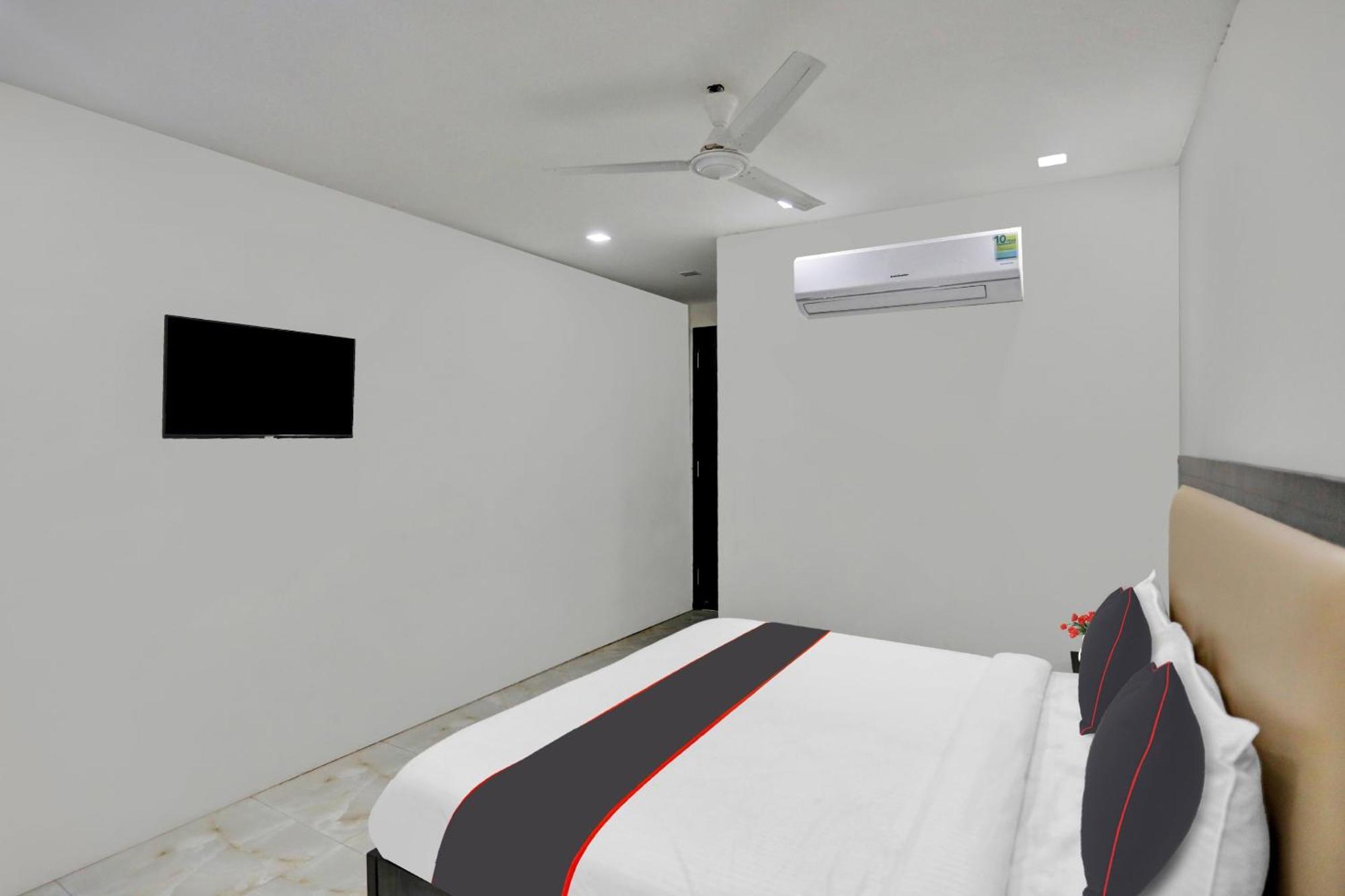 Super Townhouse The Arrow Near Lotus Temple Hotel New Delhi Buitenkant foto