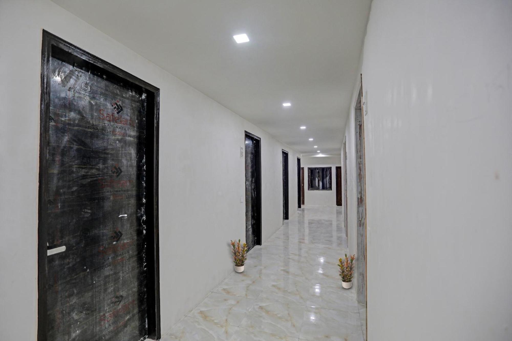 Super Townhouse The Arrow Near Lotus Temple Hotel New Delhi Buitenkant foto
